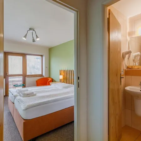 Hotel Rusava 3*