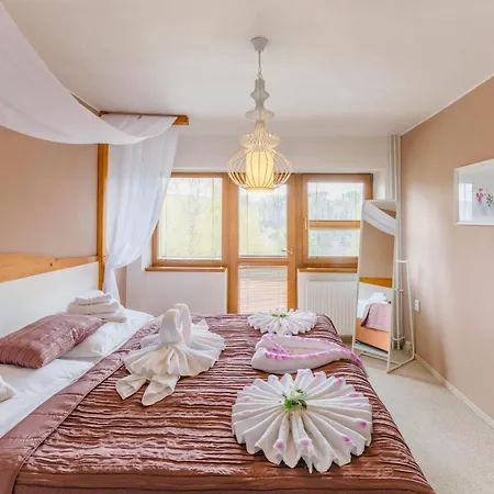 Hotel Rusava Ξενοδοχείο 3*